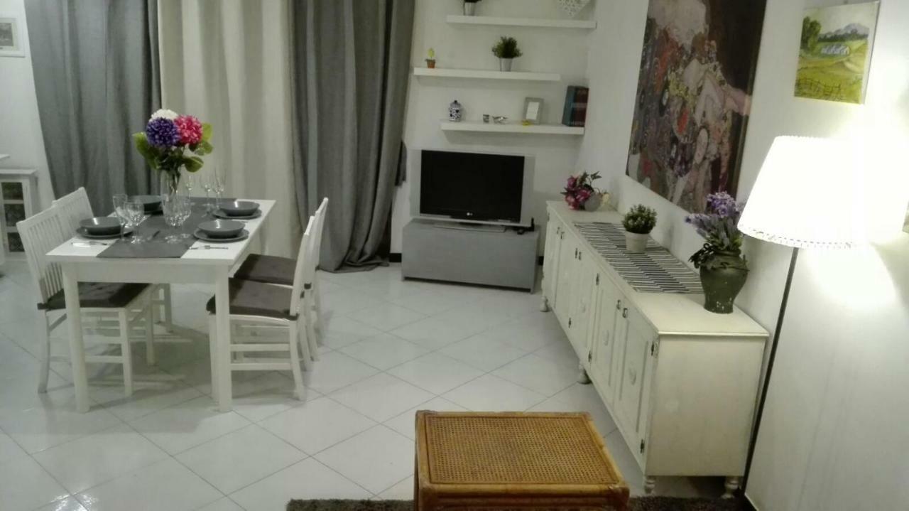 Raffy'S House Pompei Apartment Scafati Luaran gambar