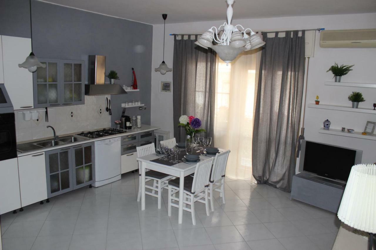 Raffy'S House Pompei Apartment Scafati Luaran gambar