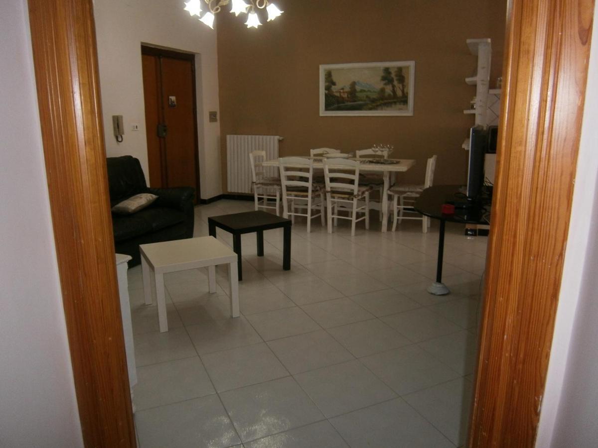 Raffy'S House Pompei Apartment Scafati Luaran gambar