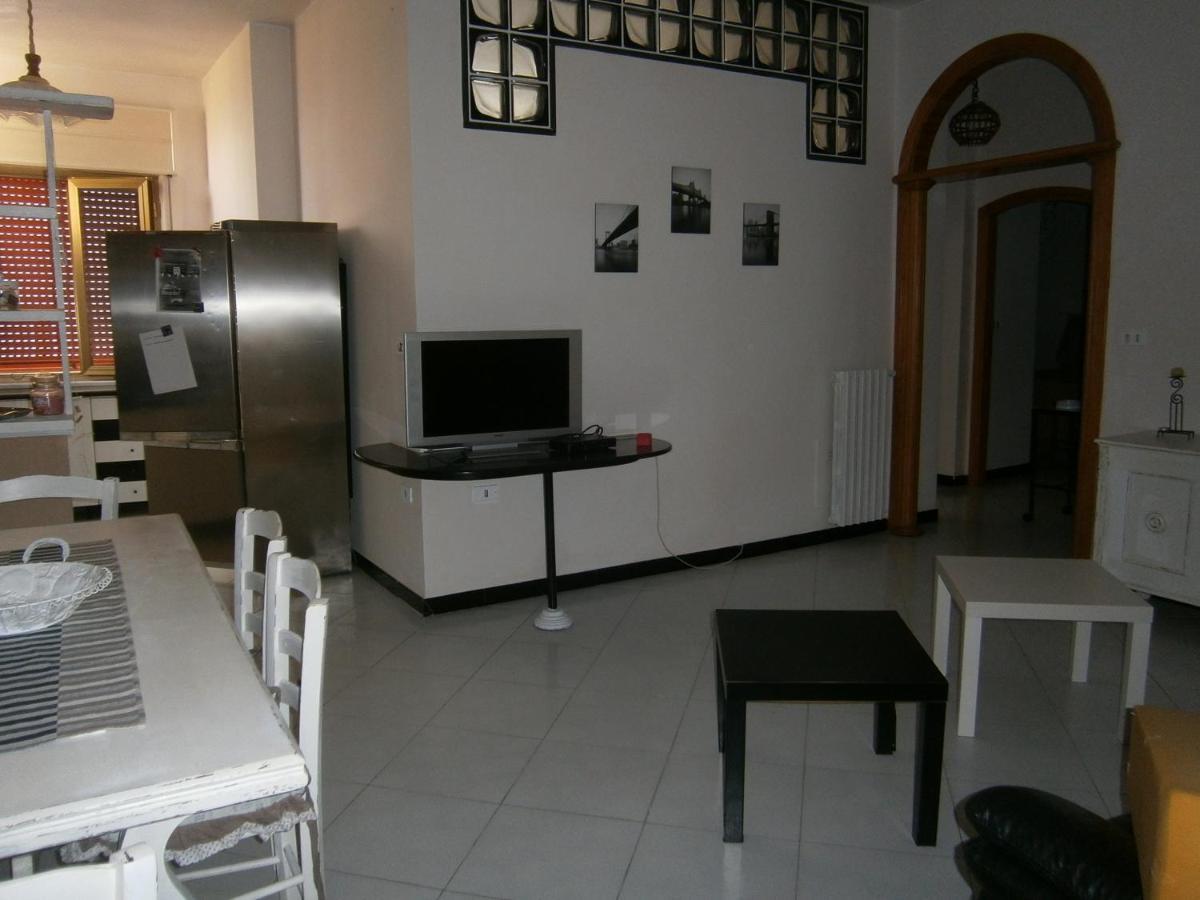 Raffy'S House Pompei Apartment Scafati Luaran gambar