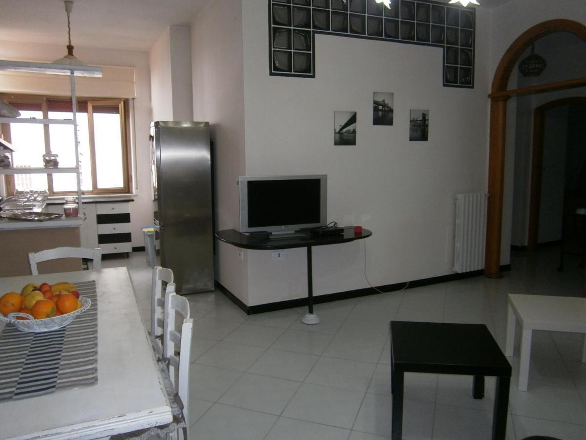 Raffy'S House Pompei Apartment Scafati Luaran gambar